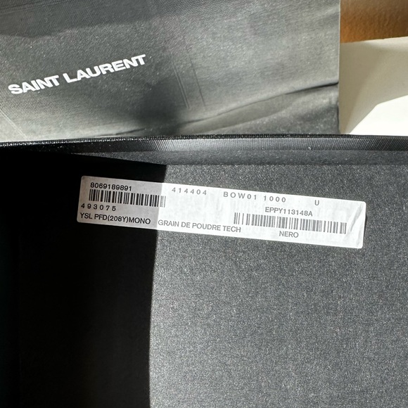 Cassandra matelasse wallet - Picture 6 of 7